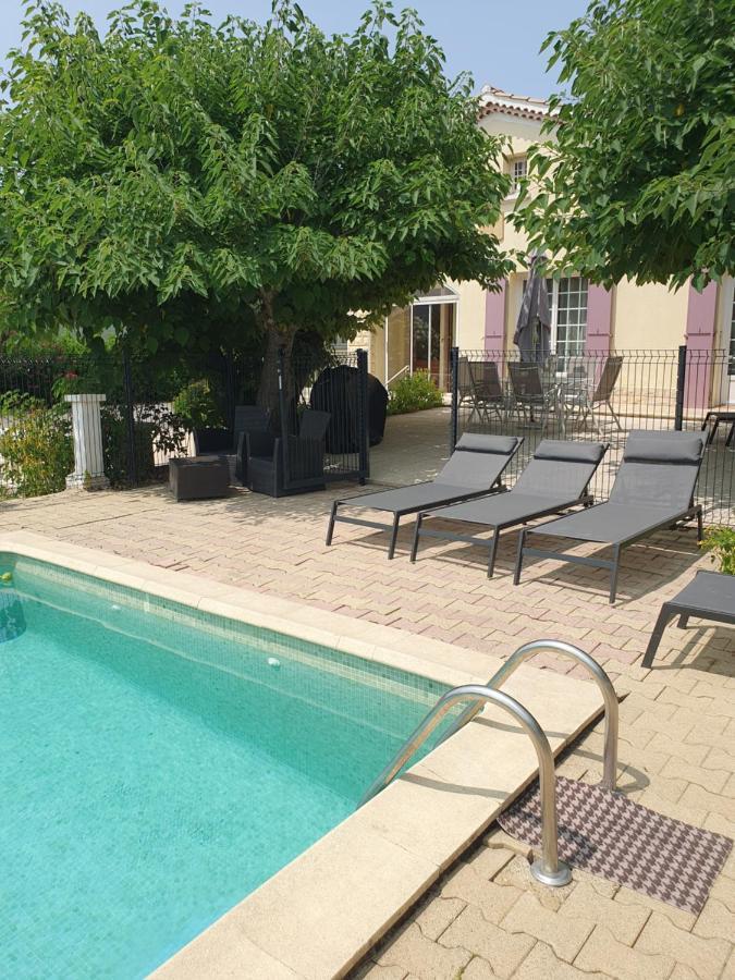 Villa Gesinacris Avec Piscine Camaret-sur-Aigues Extérieur photo